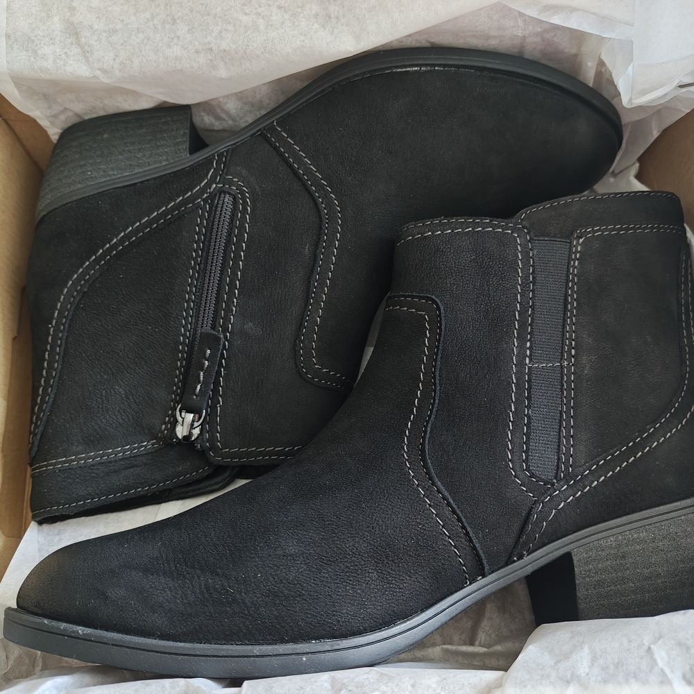 Clarks Black Ankle Boots 9